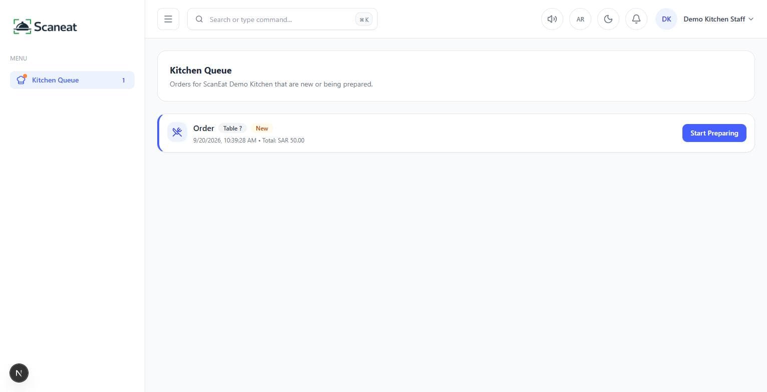 Live kitchen queue screen showing an incoming order